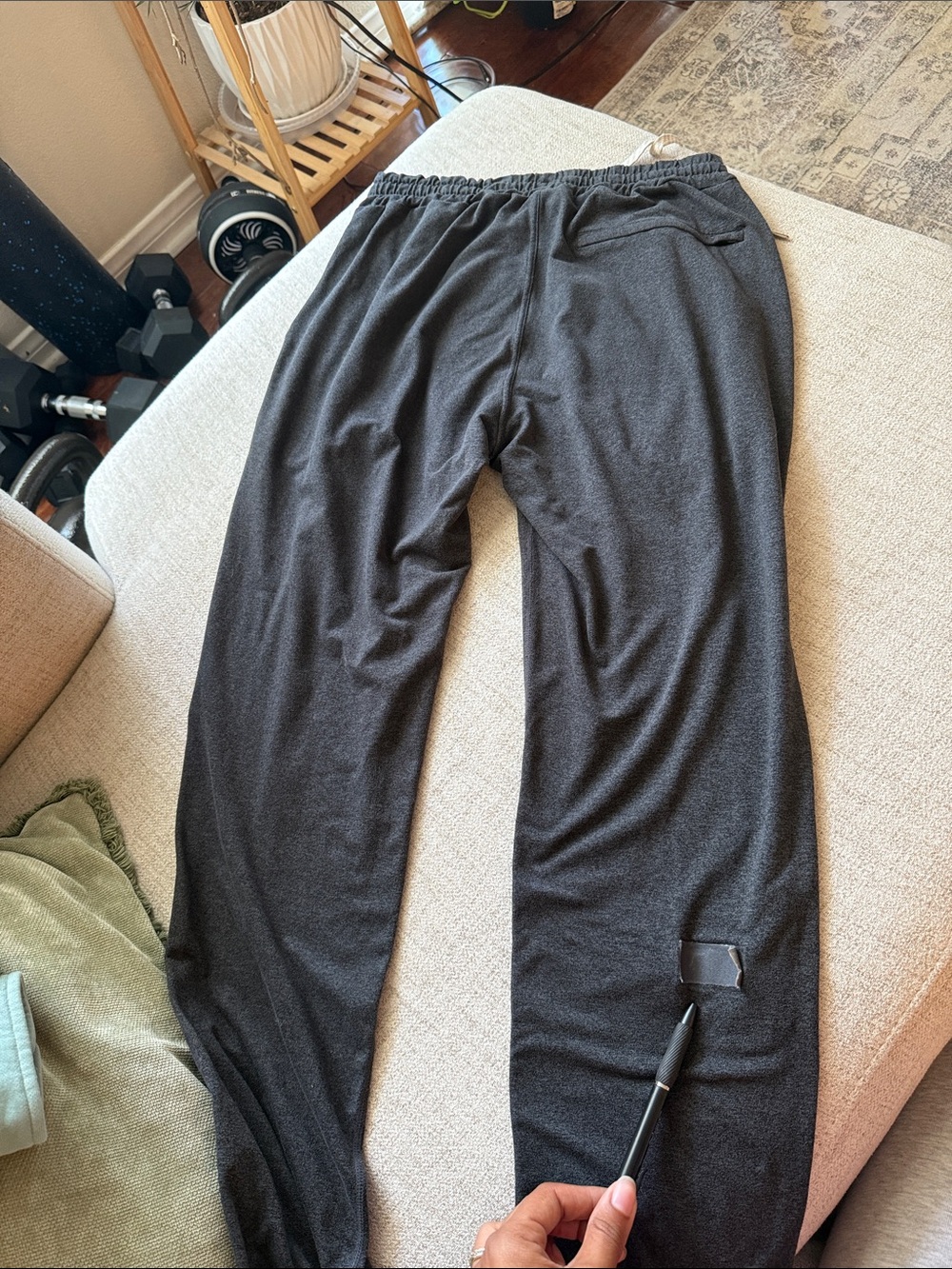 Vuori Performance Joggers Charcoal Gray Lounge Pants size M *READ* - Picture 8 of 8